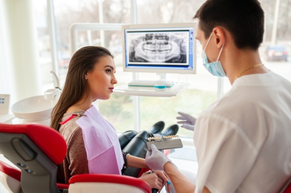 Pros y contras de los implantes dentales